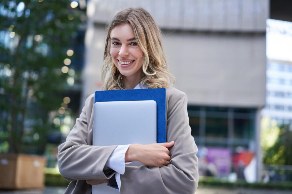 How to Successfully Apply to Consulting Firms from Non-Target Schools