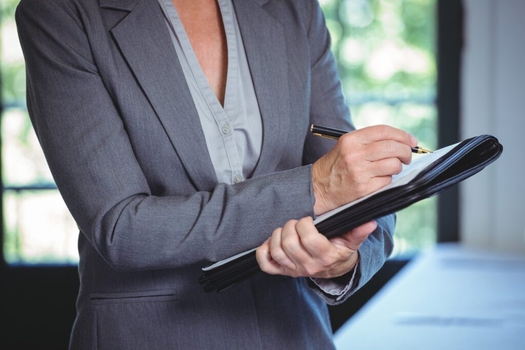 Writing Down Tips for Landing LEK Consulting Careers