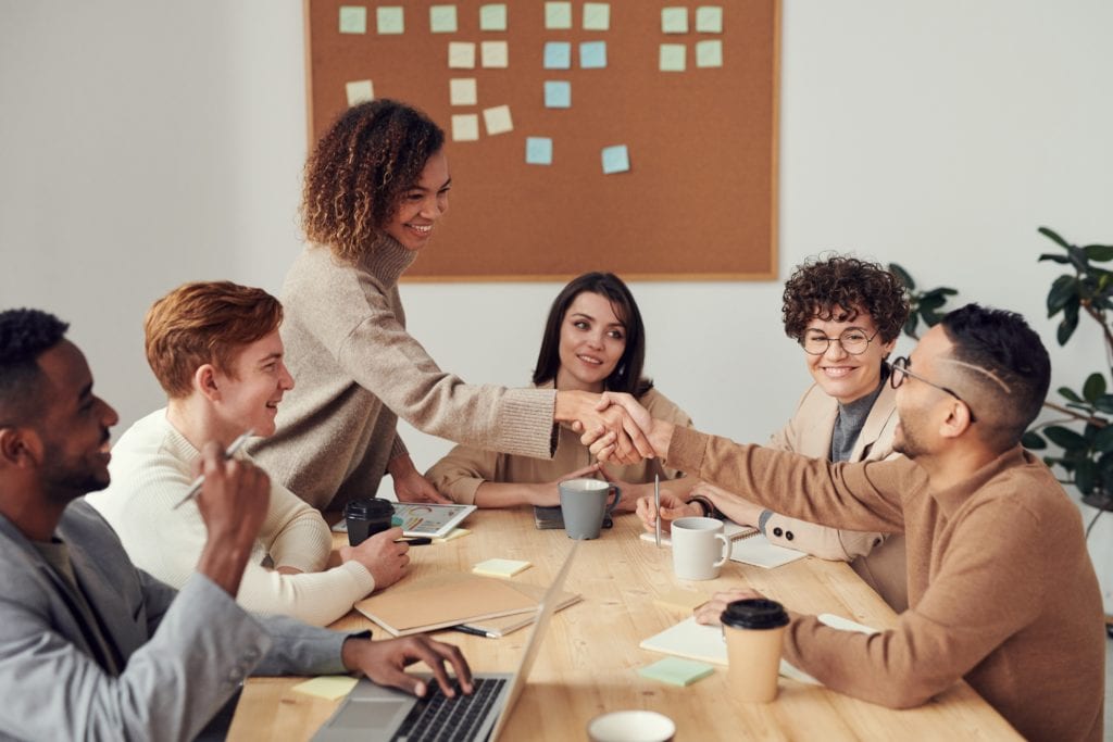 what is consulting and the benefits and perks of being a consultant
